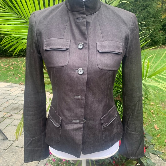 Tahari Jackets & Blazers - Tahari blazer.  Like new. Size 2